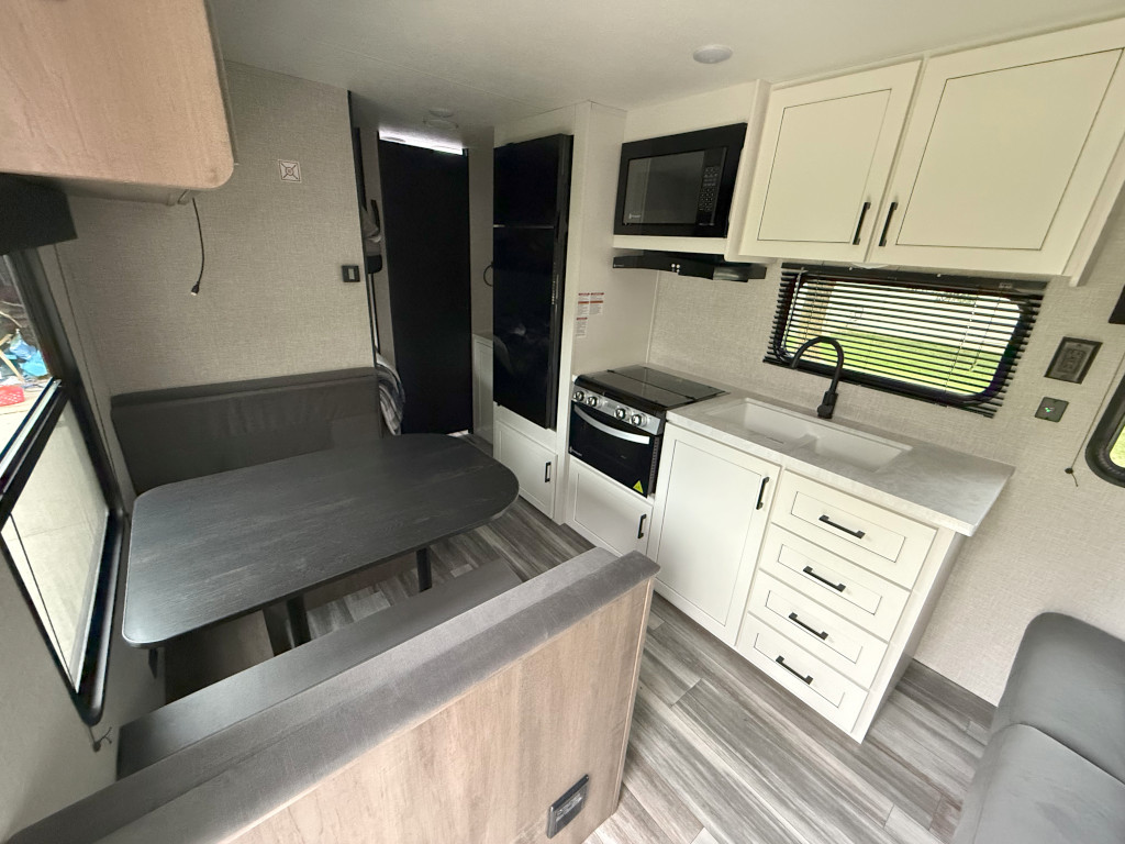 2025 Jayco Jayflight SLX 260BH - Image 5